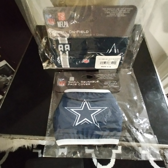 DALLAS COWBOYS SMALL FACE MASK FOR KIDS - Picture 2 of 2